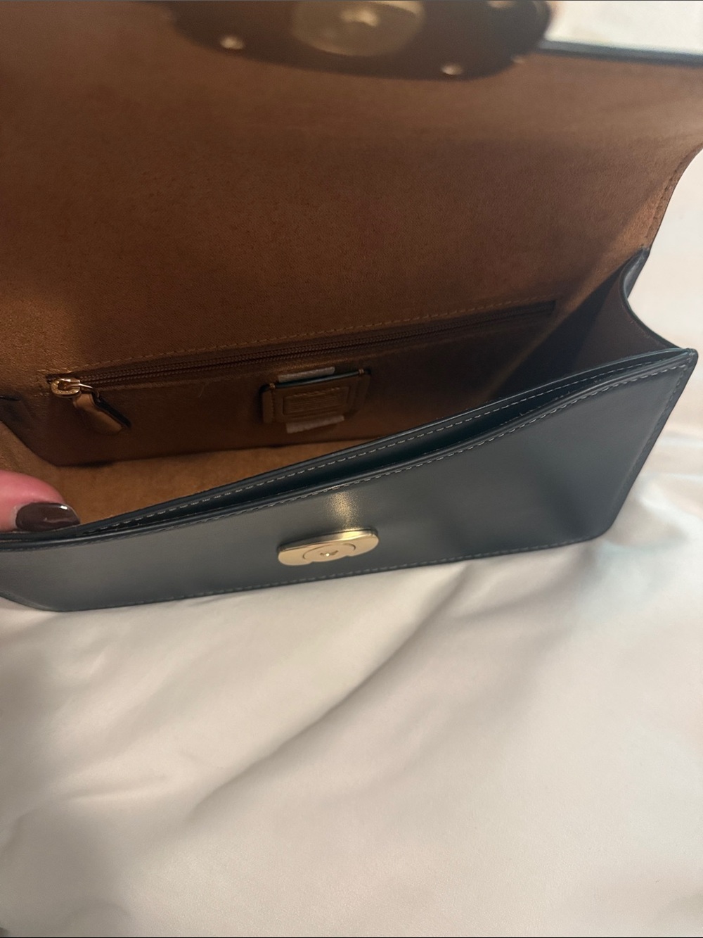 COACH Black Leather Shoulder Bag with Gold Hardware Chain Strap - Picture 4 of 4